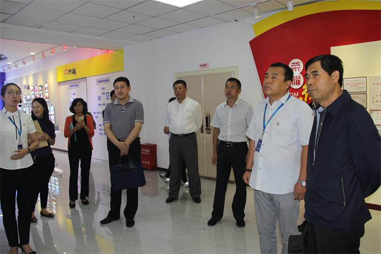 构建协调劳动关系，，共享企业文化建设